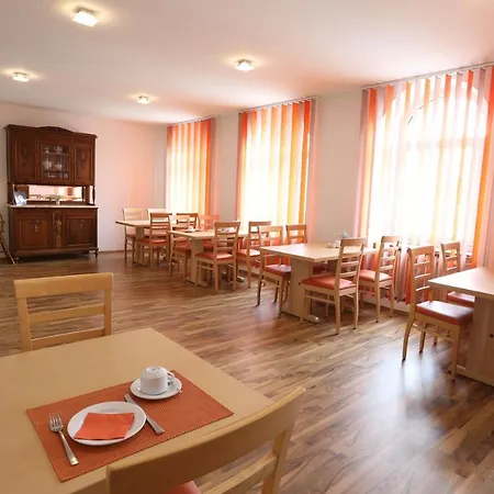 Gasthuis Leonardo 3*