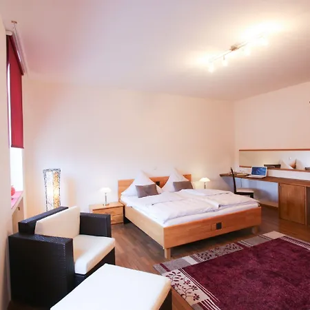 Casa de hóspedes Leonardo 3*